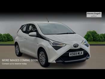 2019 (69) - 1.0 VVT-i x-play Hatchback 5dr Petrol Manual Euro 6 (71 ps)