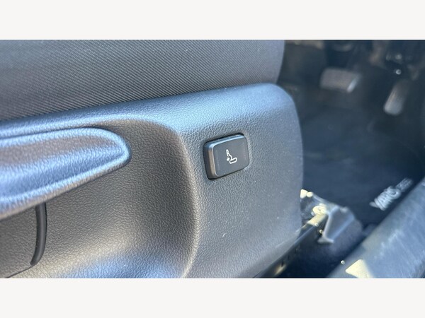Used Toyota Yaris Cross 2023 for sale - 75990387: Photo 32