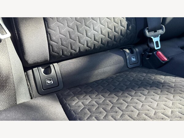 Used Toyota Yaris Cross 2023 for sale - 75990387: Photo 33