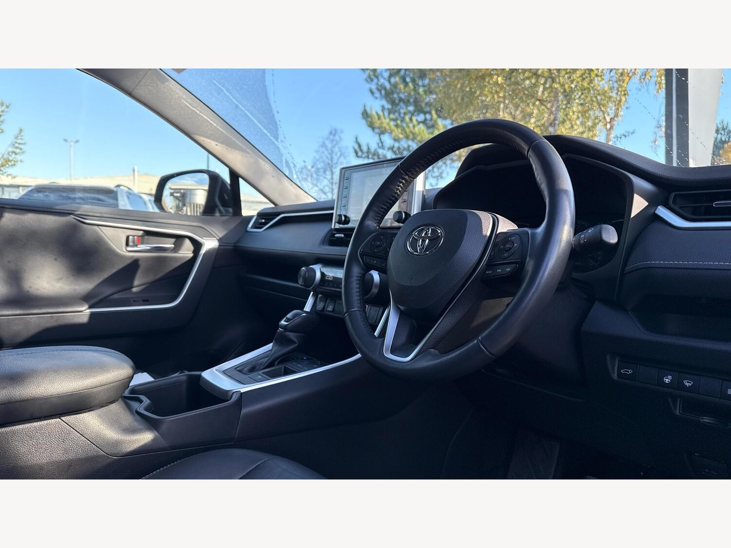 Used Toyota RAV4 2022 for sale - 76473063: Photo 13