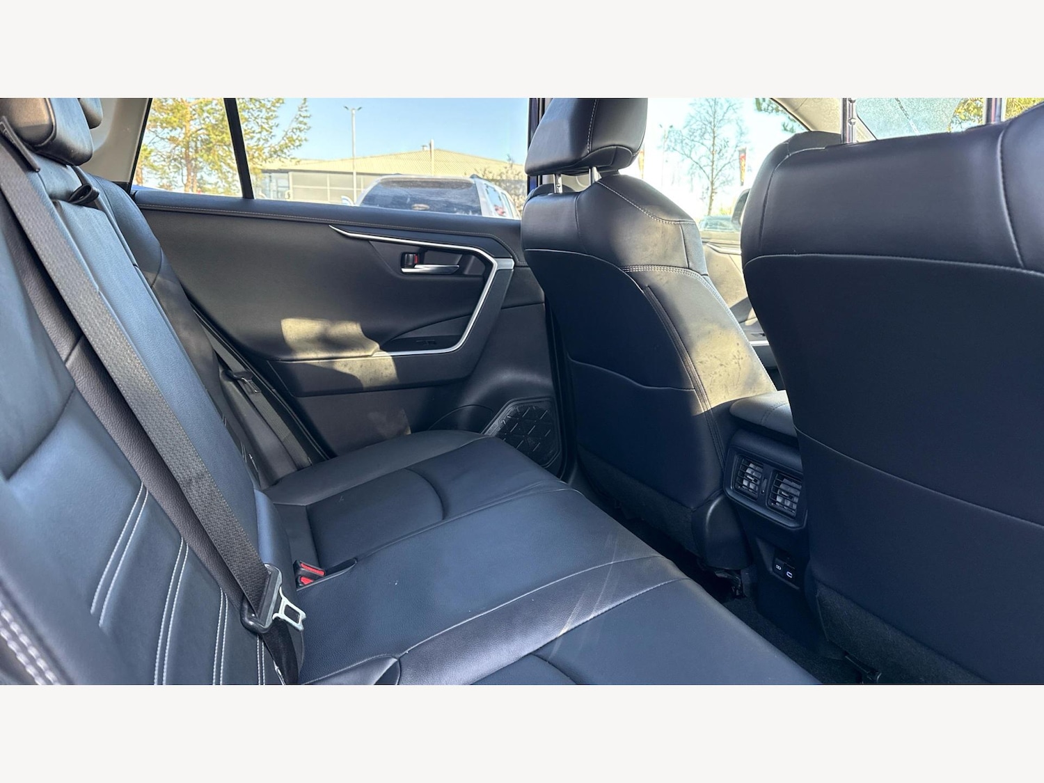 Used Toyota RAV4 2022 for sale - 76473063: Photo 14