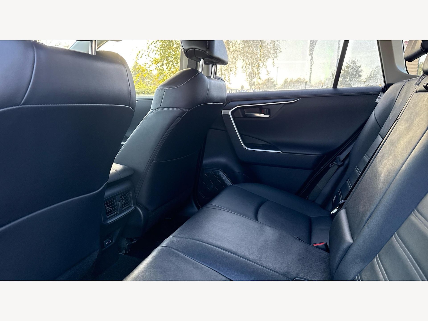 Used Toyota RAV4 2022 for sale - 76473063: Photo 15