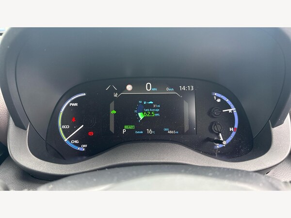 Used Toyota Yaris Cross 2024 for sale - 76174683: Photo 11