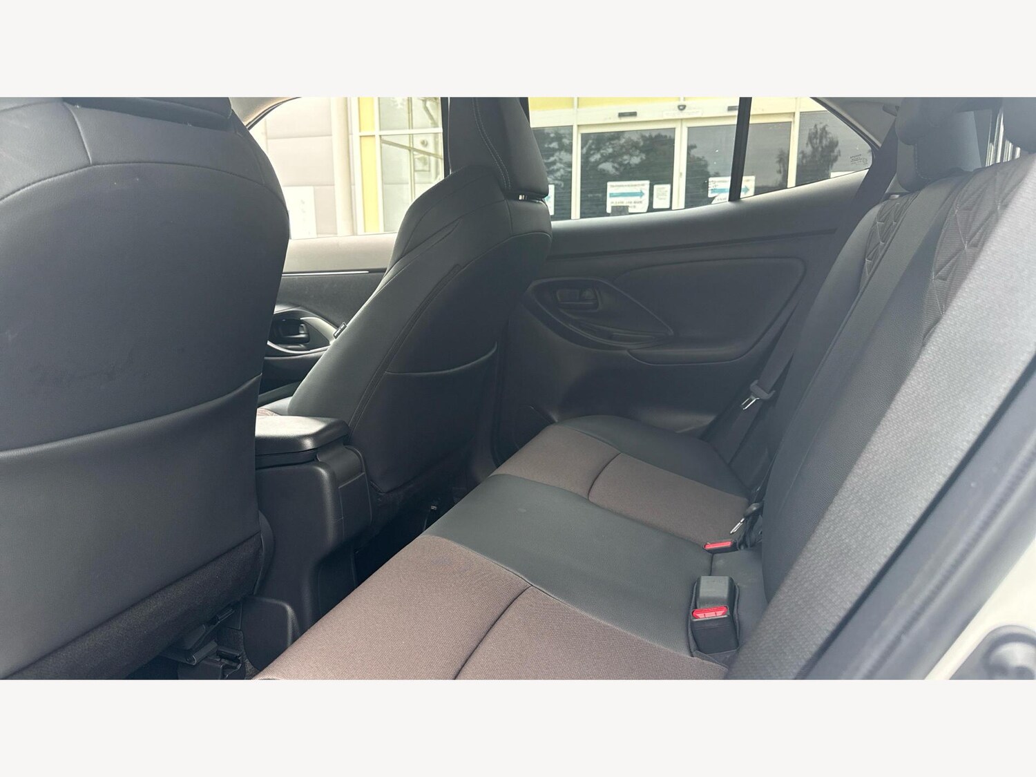 Used Toyota Yaris Cross 2024 for sale - 76174683: Photo 15