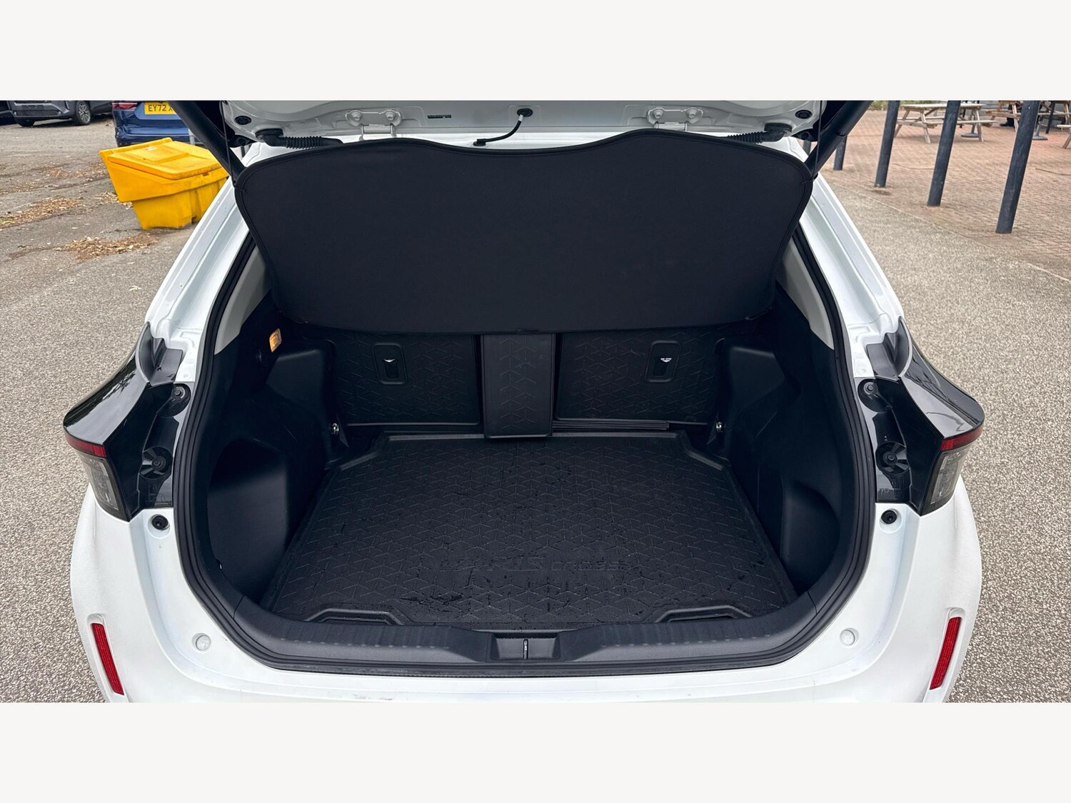 Used Toyota Yaris Cross 2024 for sale - 76174683: Photo 16