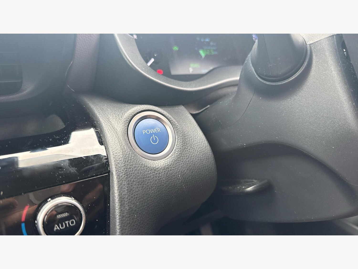 Used Toyota Yaris Cross 2024 for sale - 76174683: Photo 29