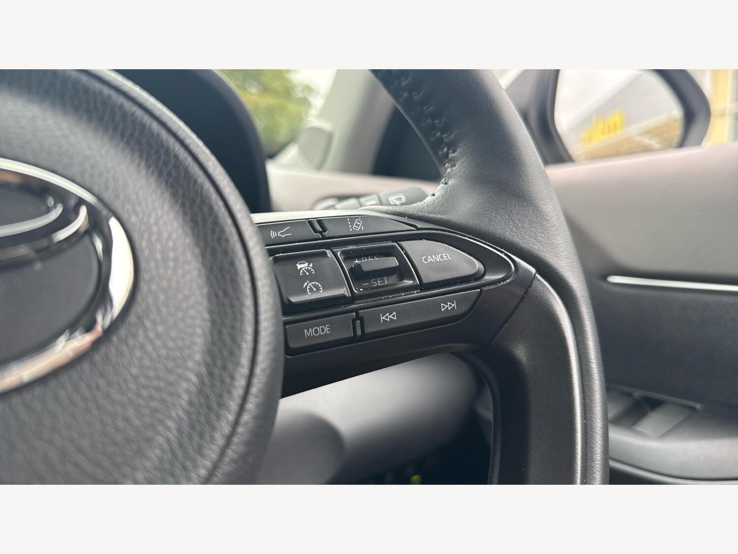 Used Toyota Yaris Cross 2024 for sale - 76174683: Photo 31