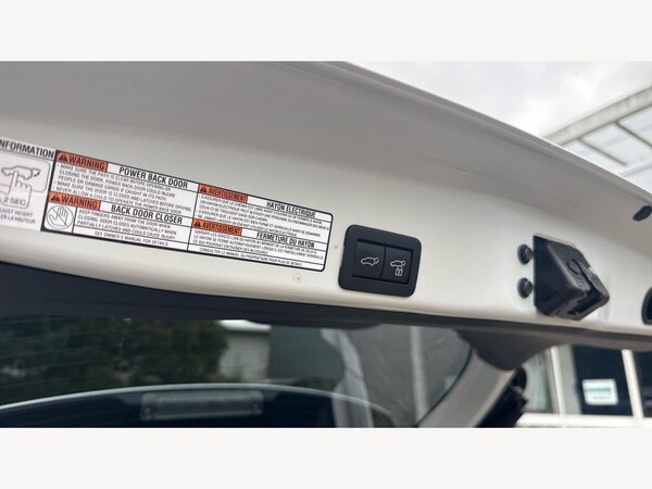 Used Toyota Yaris Cross 2024 for sale - 76174683: Photo 37