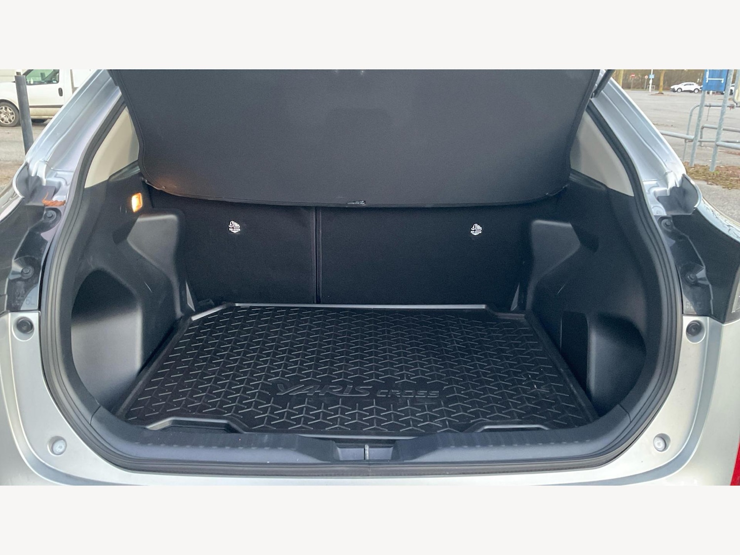 Used Toyota Yaris Cross 2024 for sale - 77101943: Photo 16