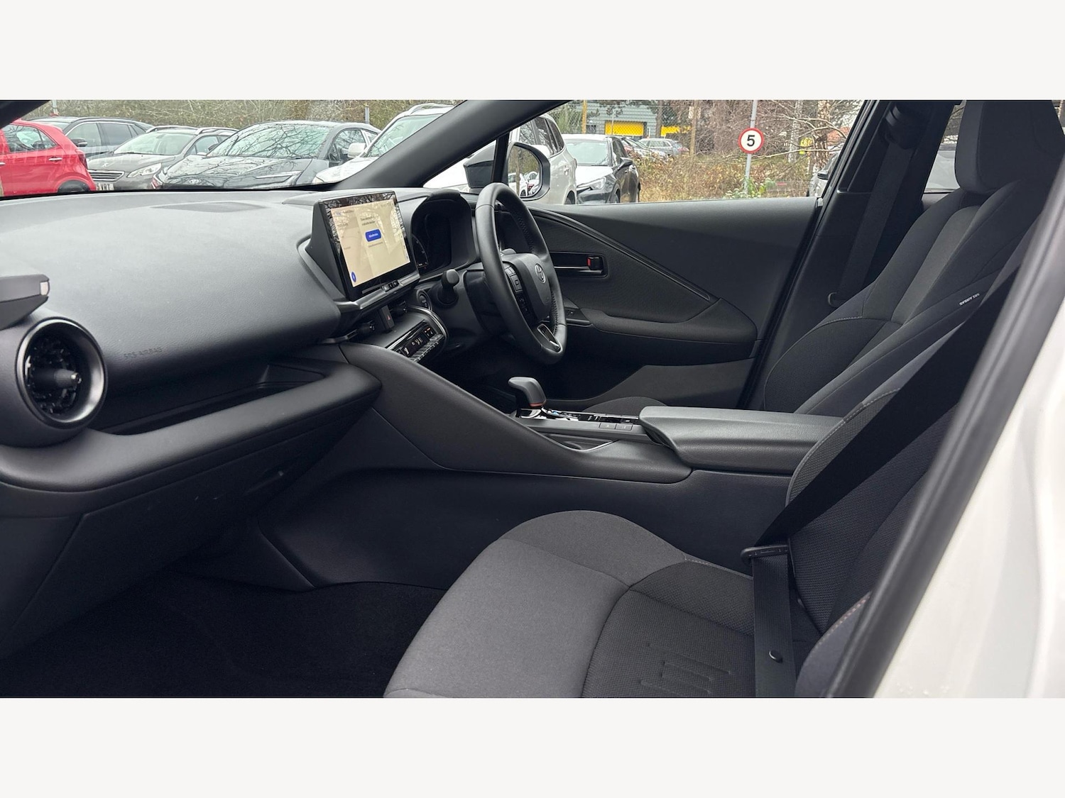 Used Toyota C-HR 2024 for sale - 77144208: Photo 12