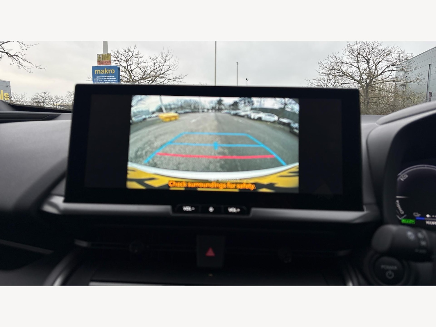 Used Toyota C-HR 2024 for sale - 77144208: Photo 26