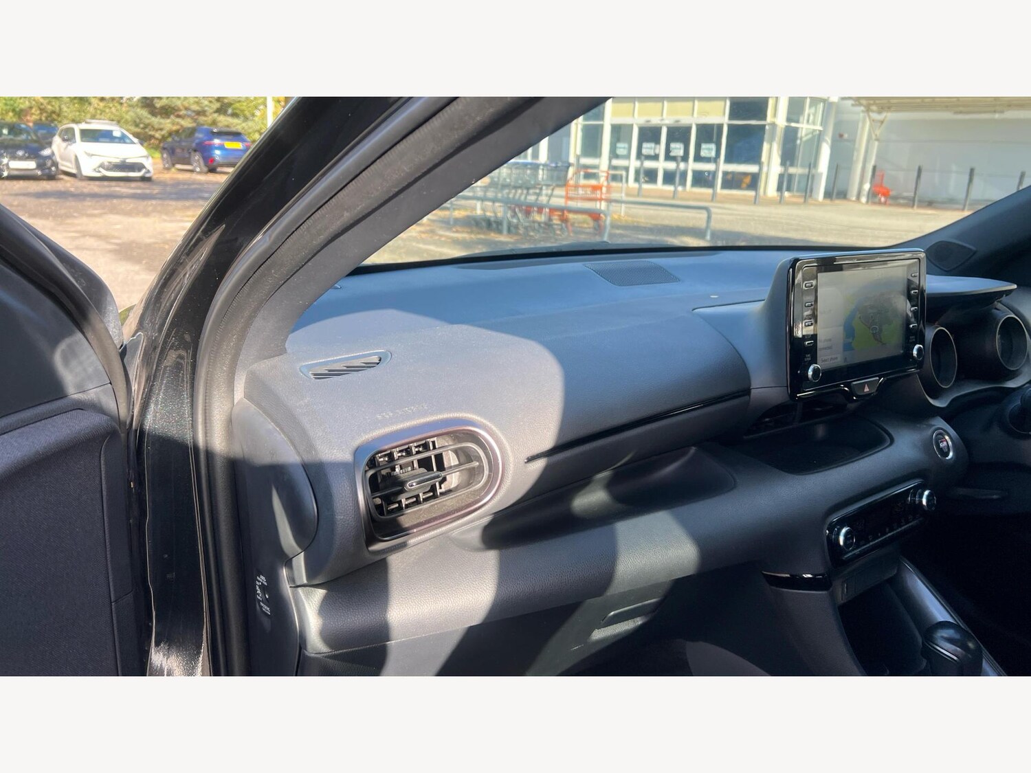 Used Toyota Yaris 2023 for sale - 76560918: Photo 23