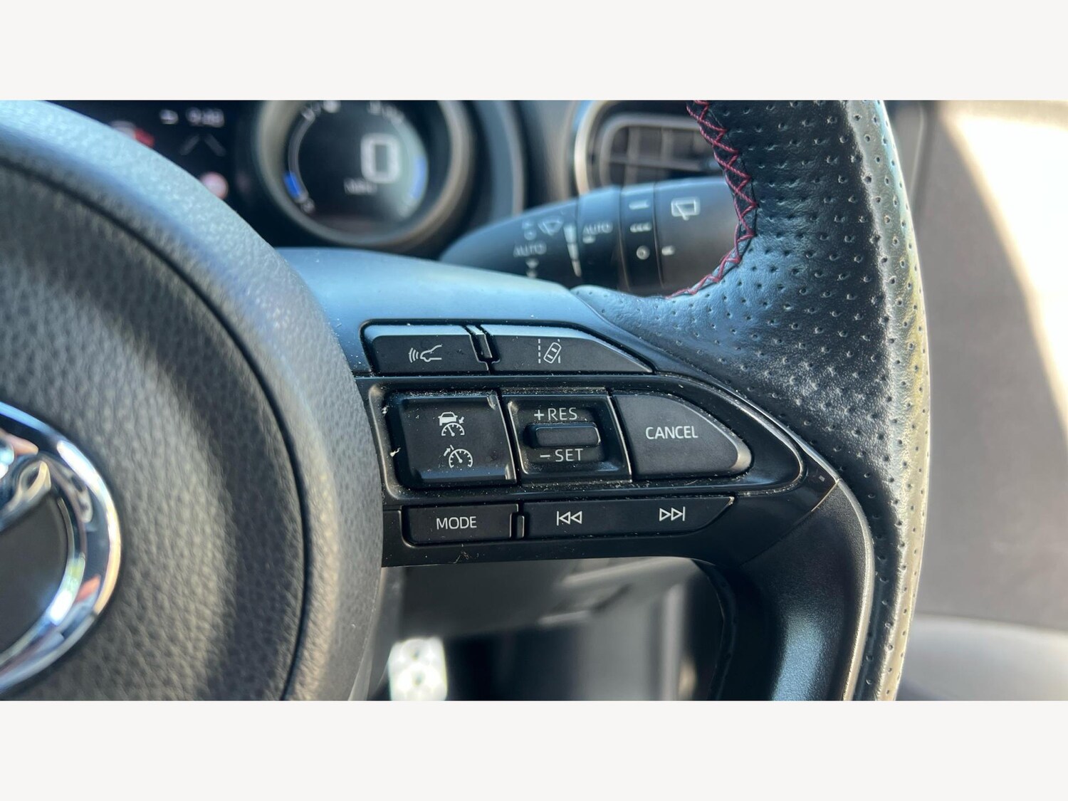 Used Toyota Yaris 2023 for sale - 76560918: Photo 31