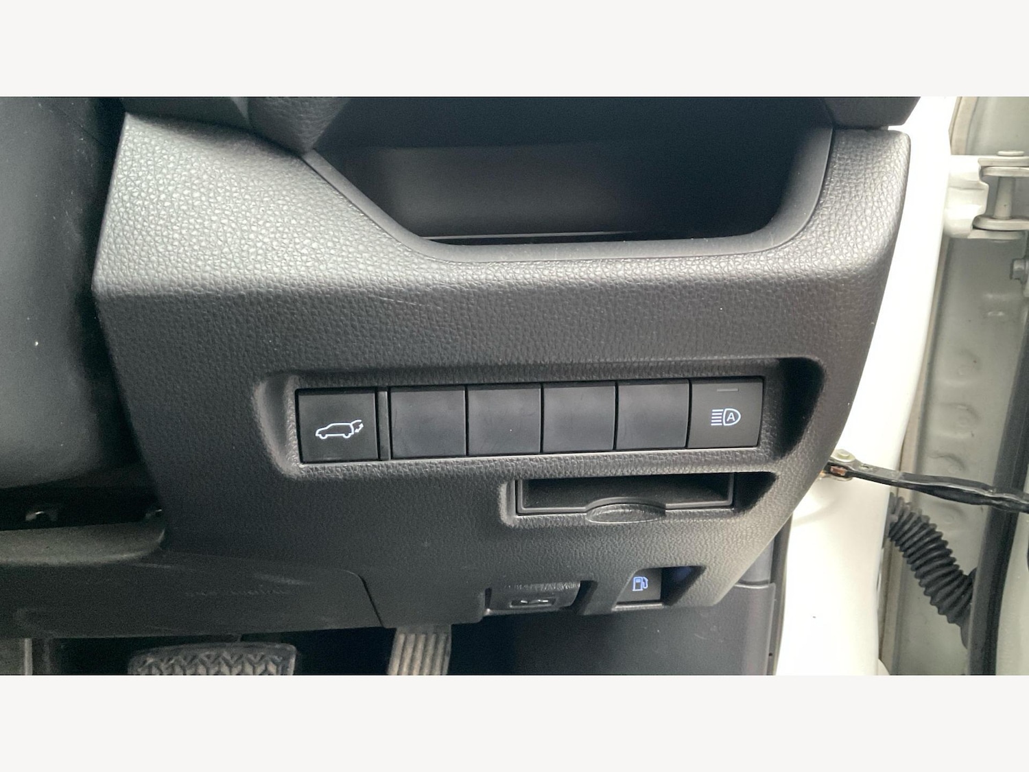 Used Toyota RAV4 2021 for sale - 76886711: Photo 22