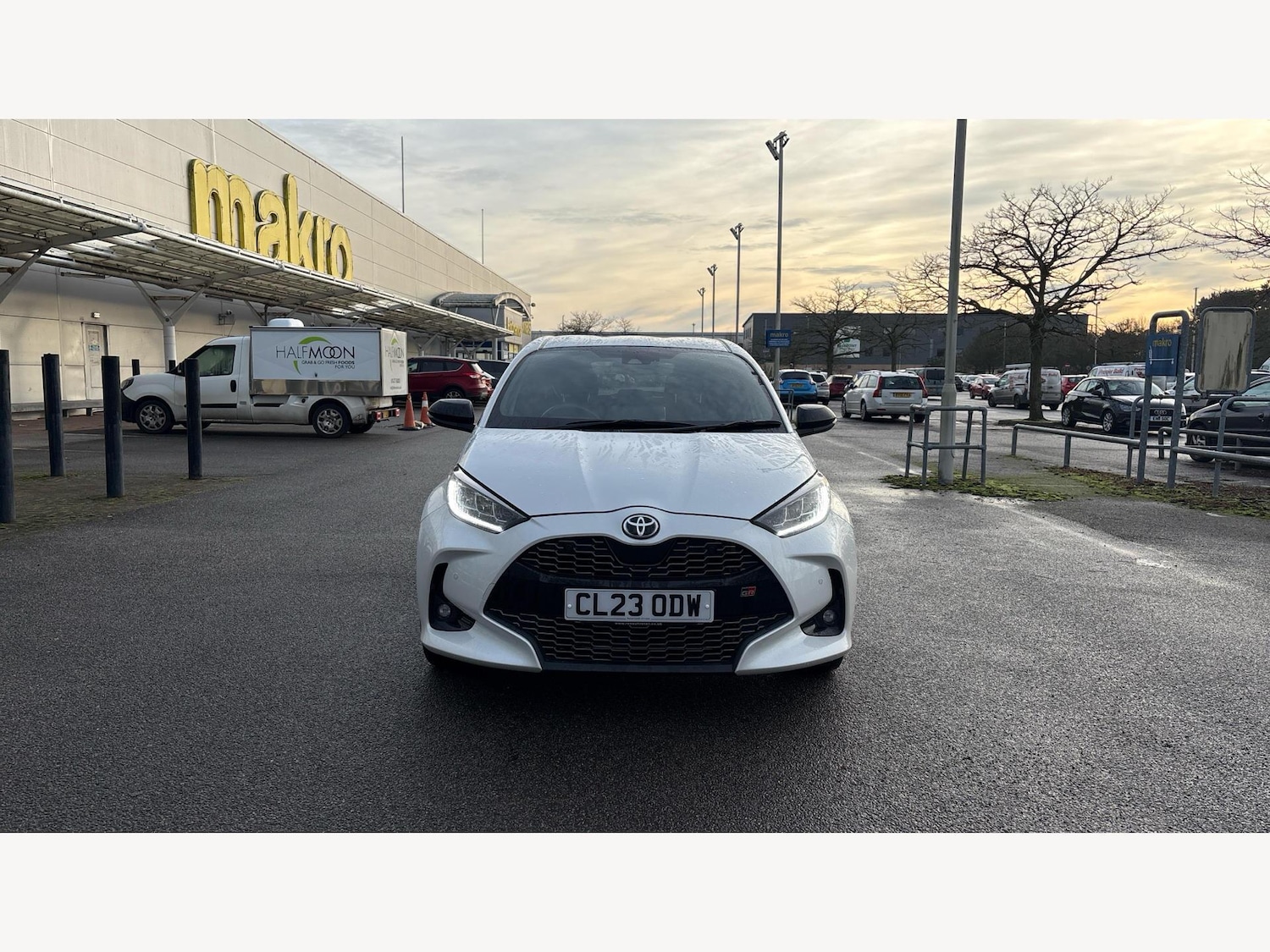 Used Toyota Yaris 2023 for sale - 77278797: Photo 17