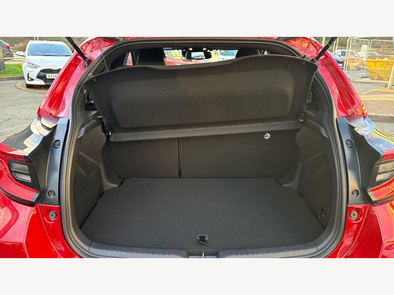 Used Toyota Yaris for sale - 77799483: Photo 16