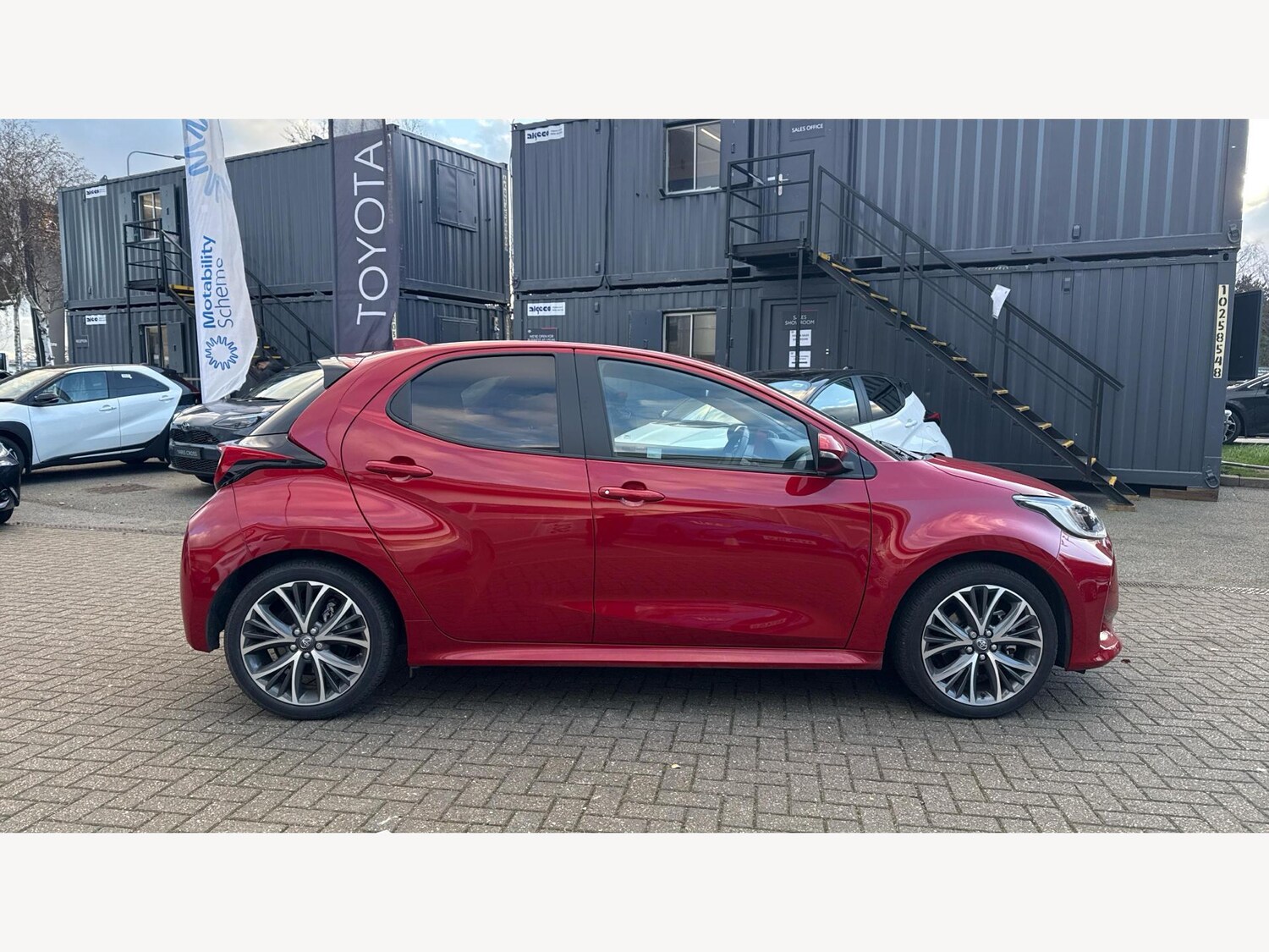 Used Toyota Yaris for sale - 77799483: Photo 18