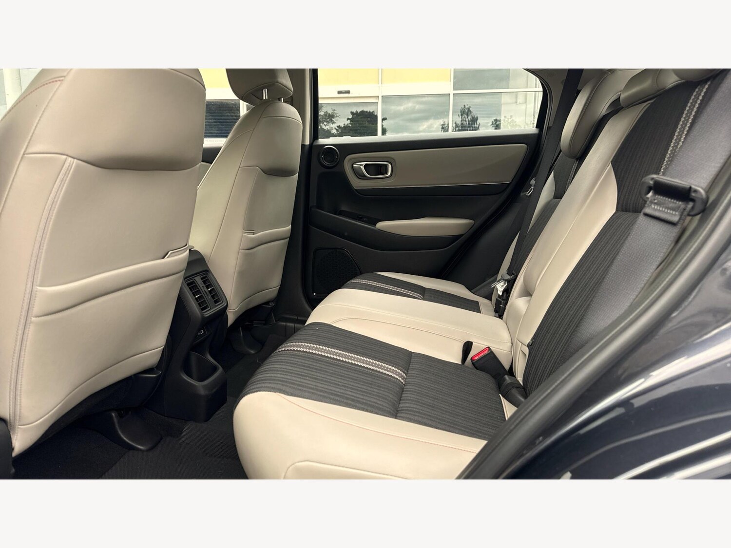 Used Honda HR-V 2023 for sale - 75978338: Photo 15