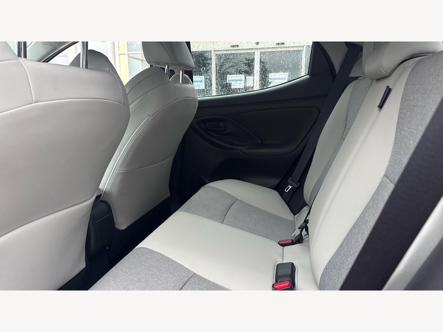 Used Toyota Yaris for sale - 77229595: Photo 15