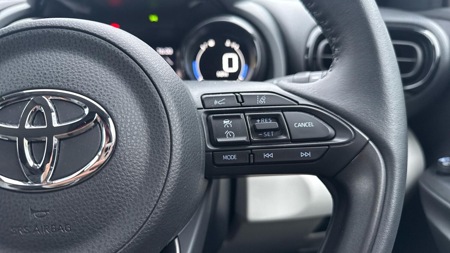 Used Toyota Yaris for sale - 77229595: Photo 32