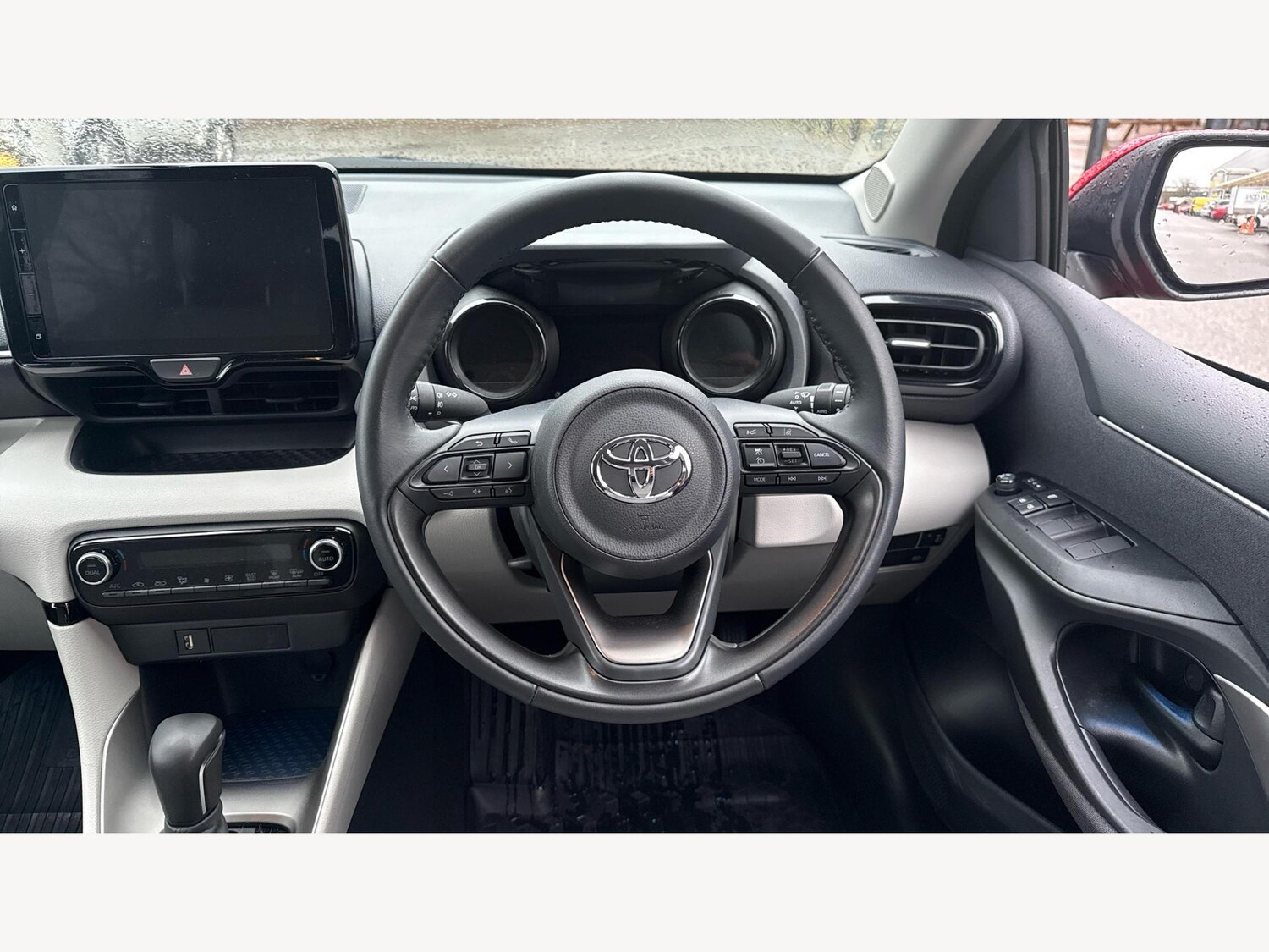 Used Toyota Yaris for sale - 77229595: Photo 8