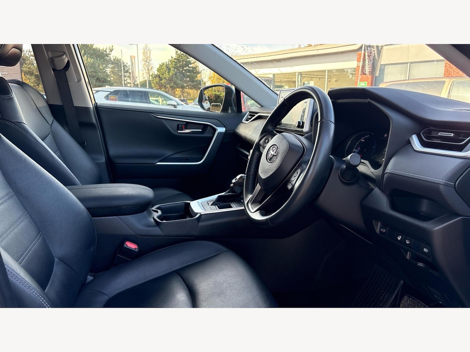 Used Toyota RAV4 2021 for sale - 76473383: Photo 13