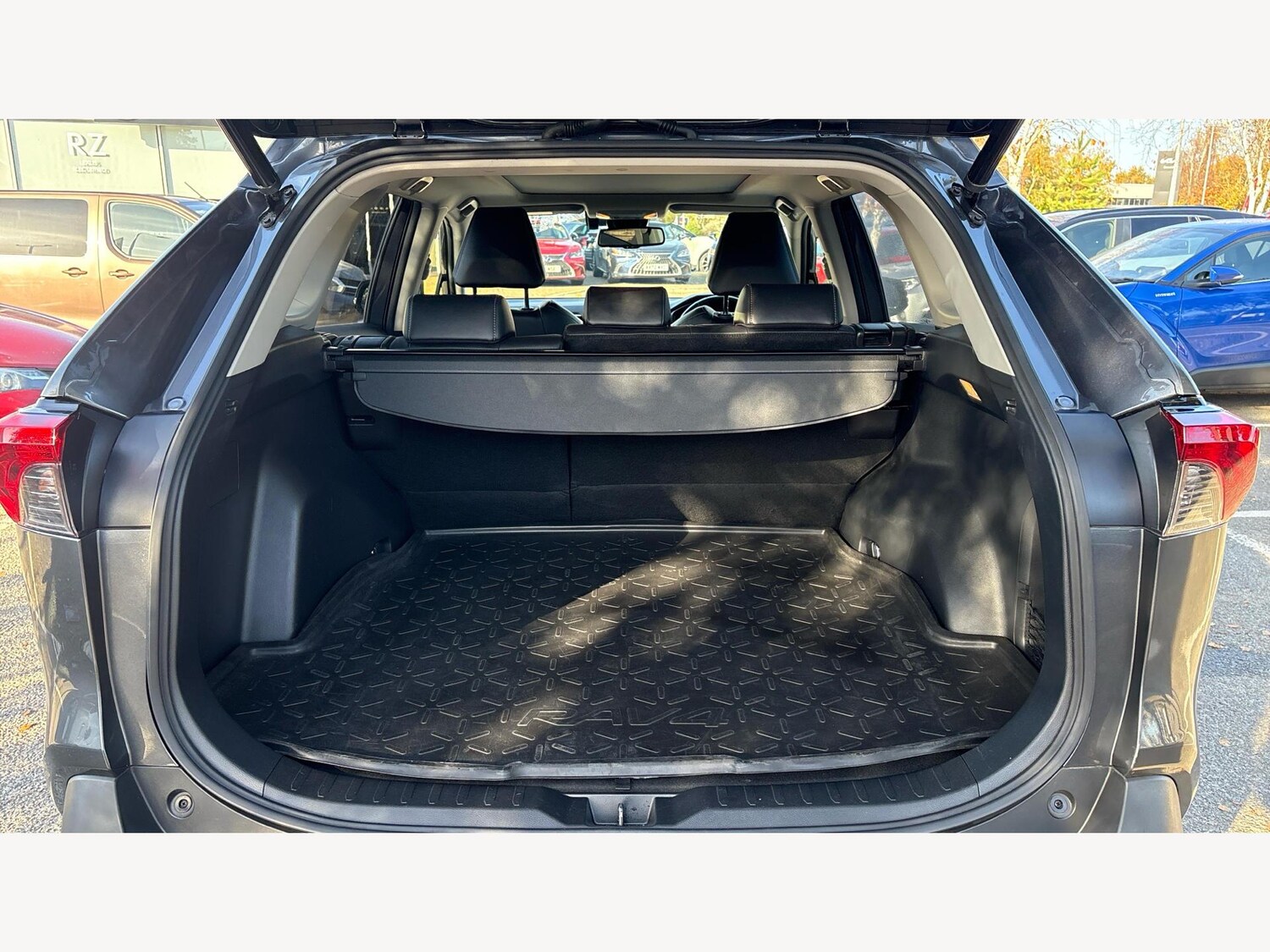 Used Toyota RAV4 2021 for sale - 76473383: Photo 16