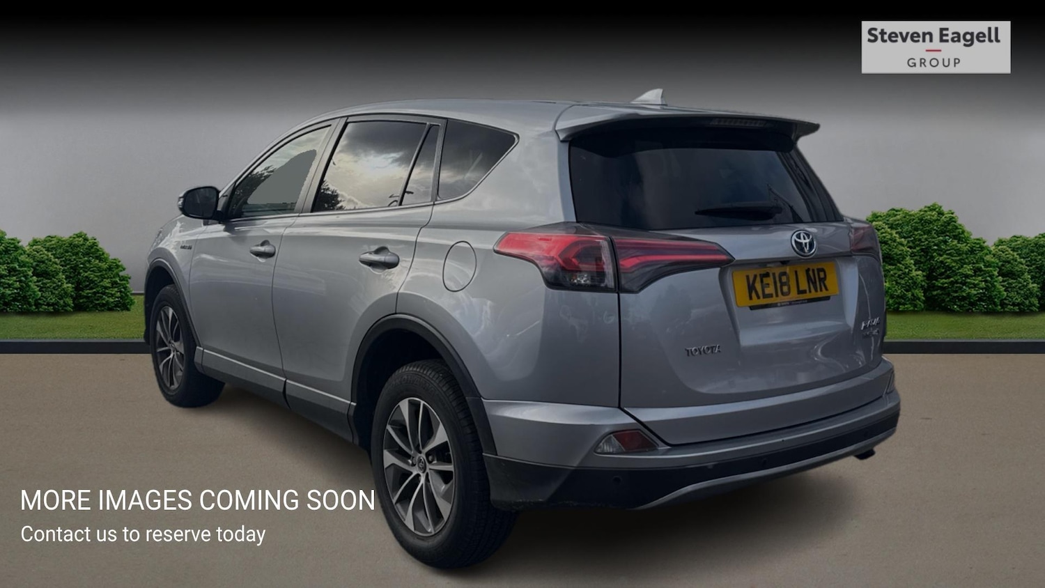 Used Toyota RAV4 2018 for sale - 76537972: Photo 2