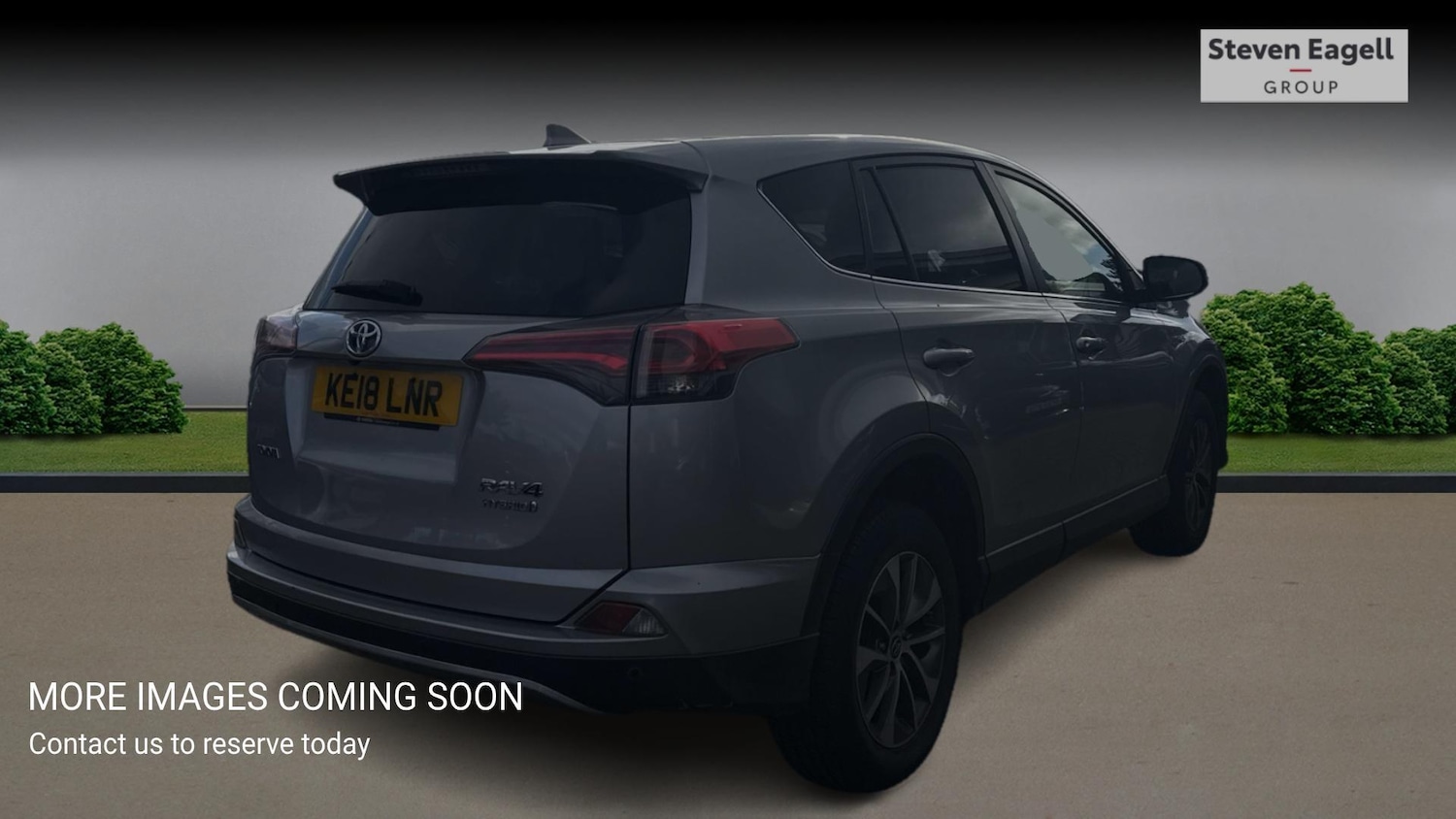 Used Toyota RAV4 2018 for sale - 76537972: Photo 4