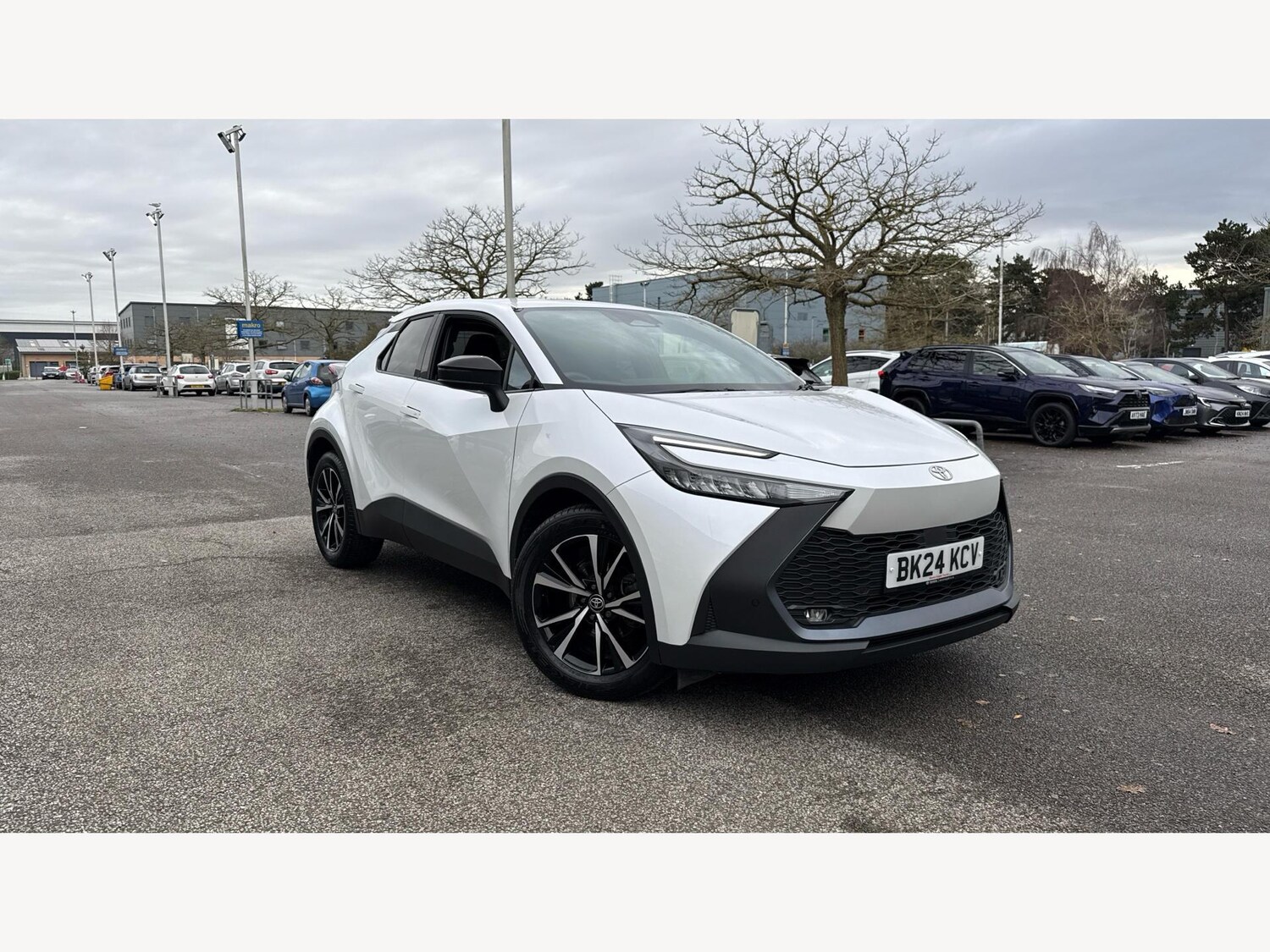 Used Toyota C-HR 2024 for sale - 76855733: Photo 1