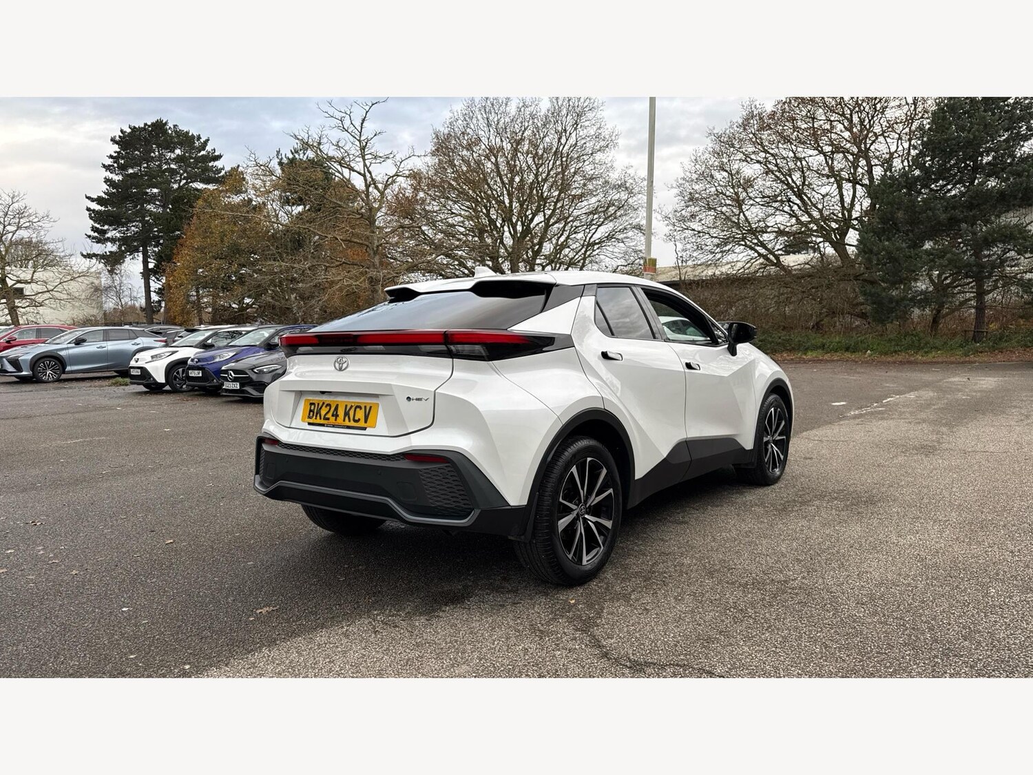 Used Toyota C-HR 2024 for sale - 76855733: Photo 2