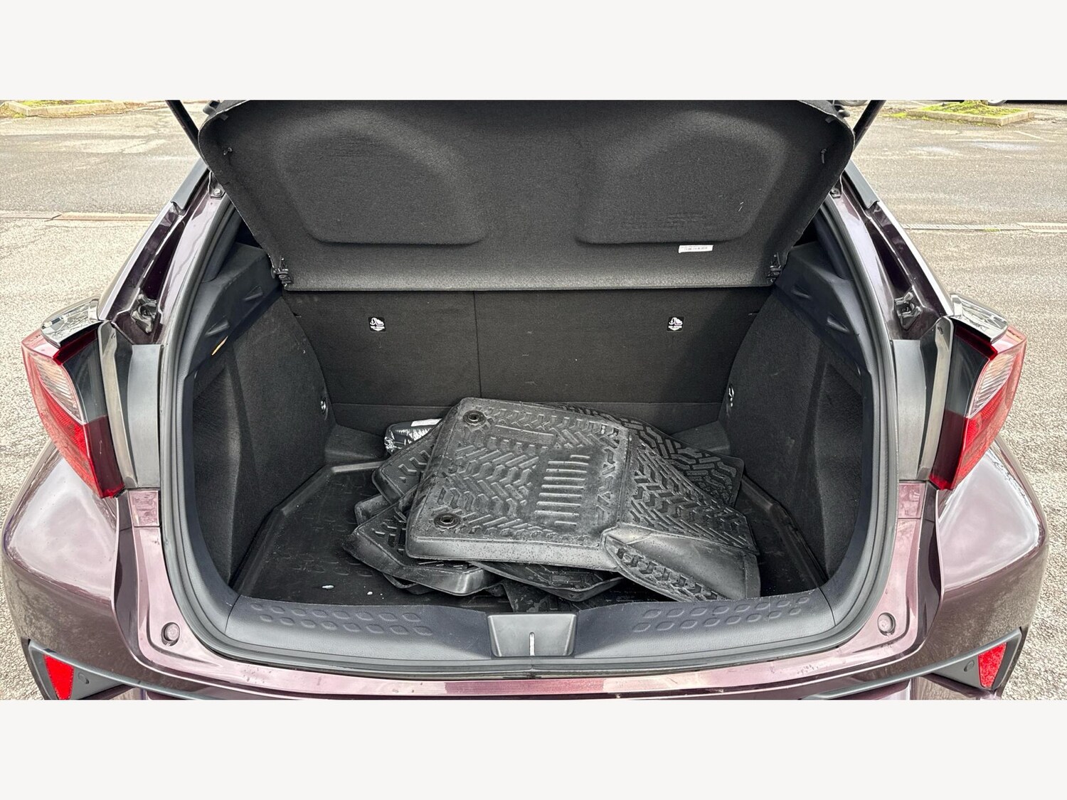 Used Toyota C-HR 2023 for sale - 77497317: Photo 16