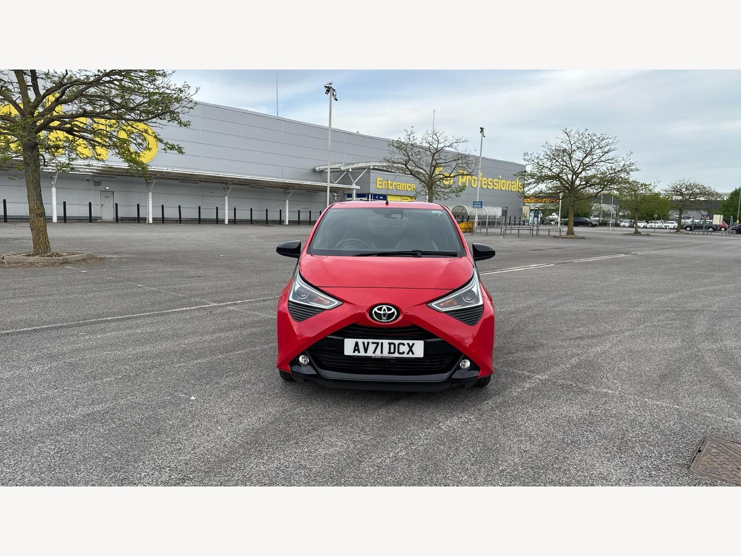 Used Toyota AYGO 2021 for sale - 76440291: Photo 17
