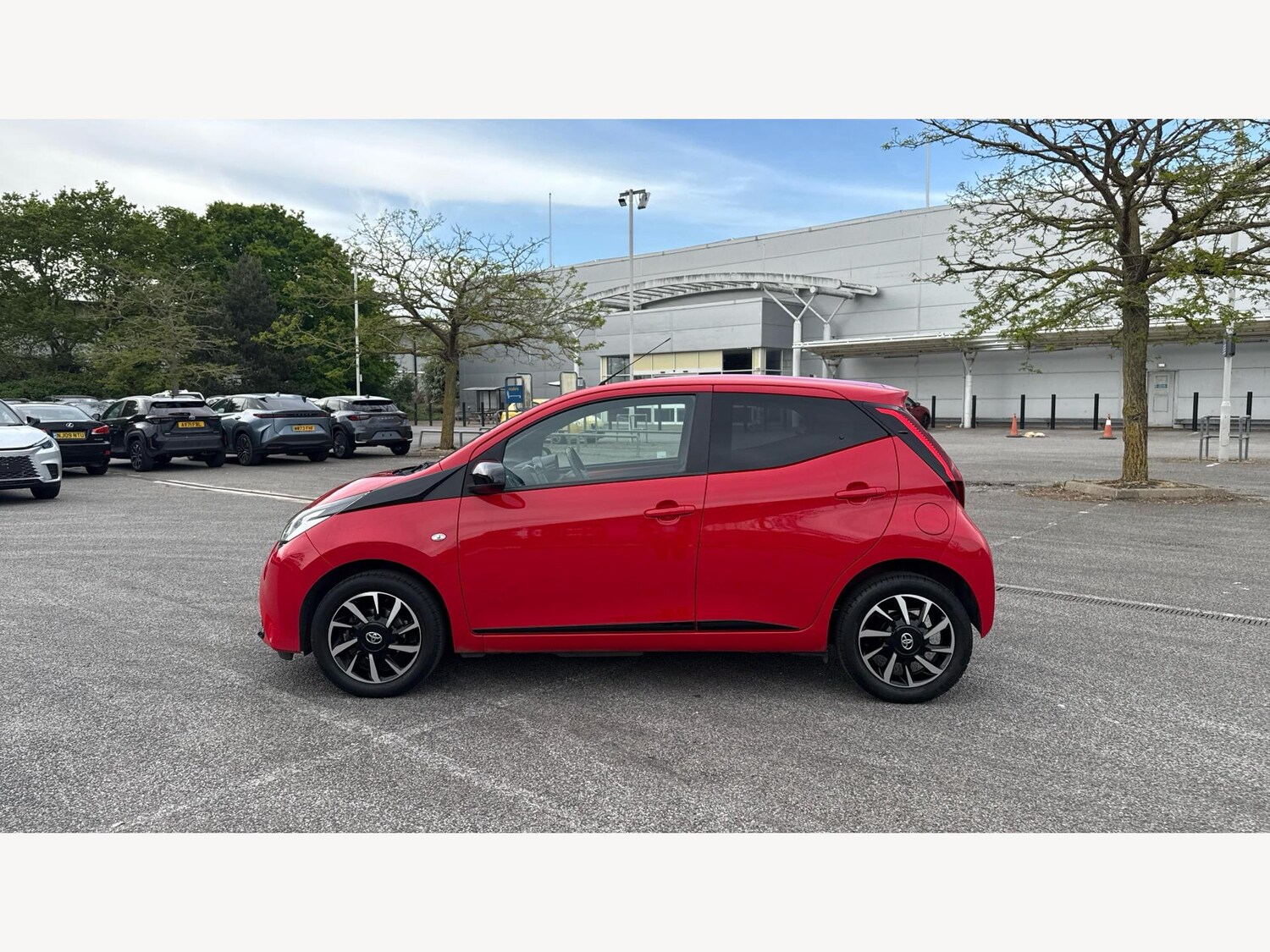 Used Toyota AYGO 2021 for sale - 76440291: Photo 19