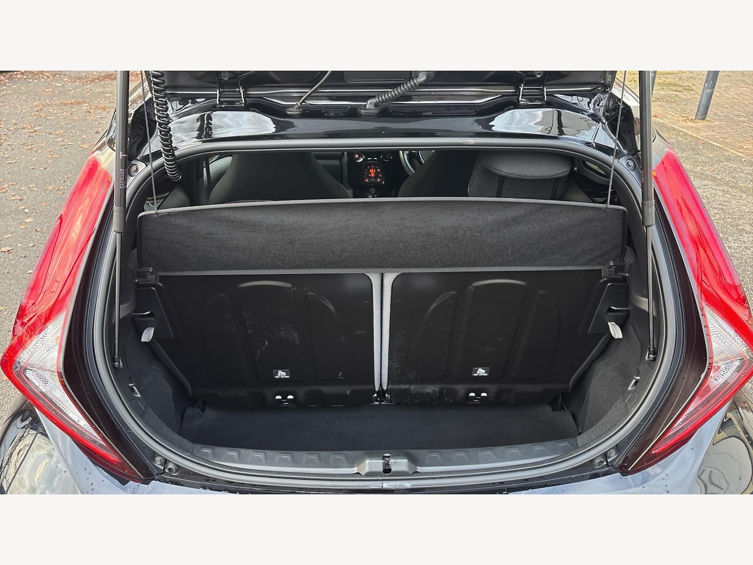 Used Toyota AYGO 2021 for sale - 76850116: Photo 16