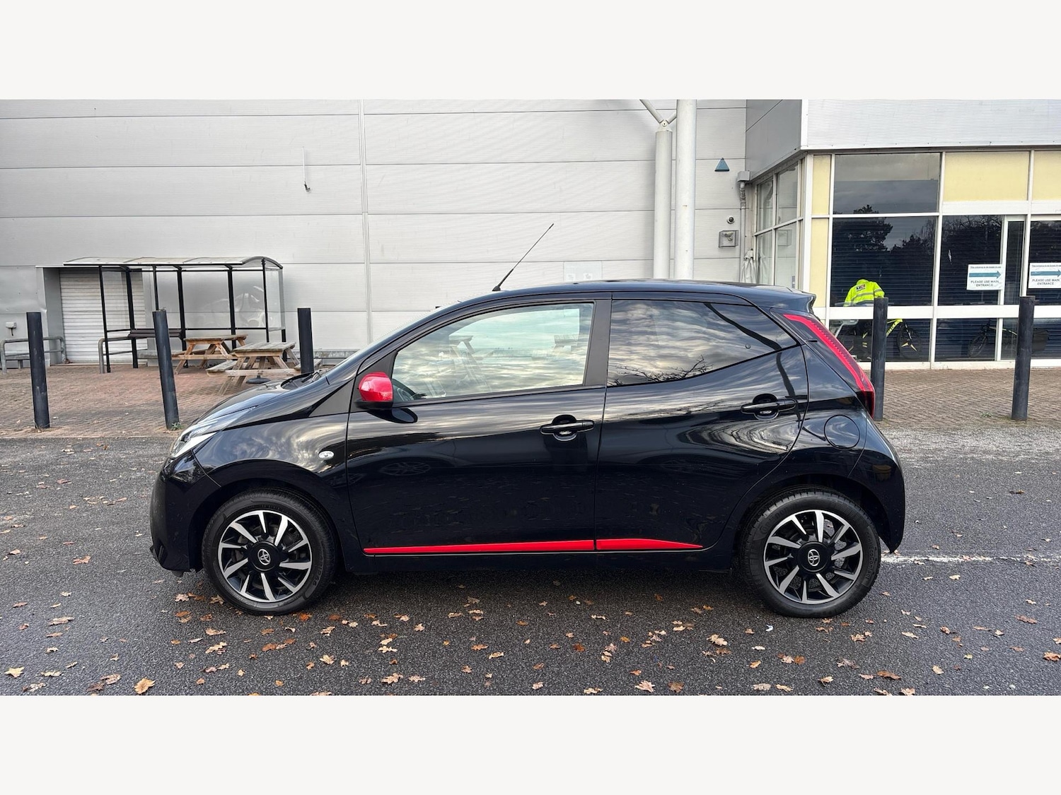 Used Toyota AYGO 2021 for sale - 76850116: Photo 19