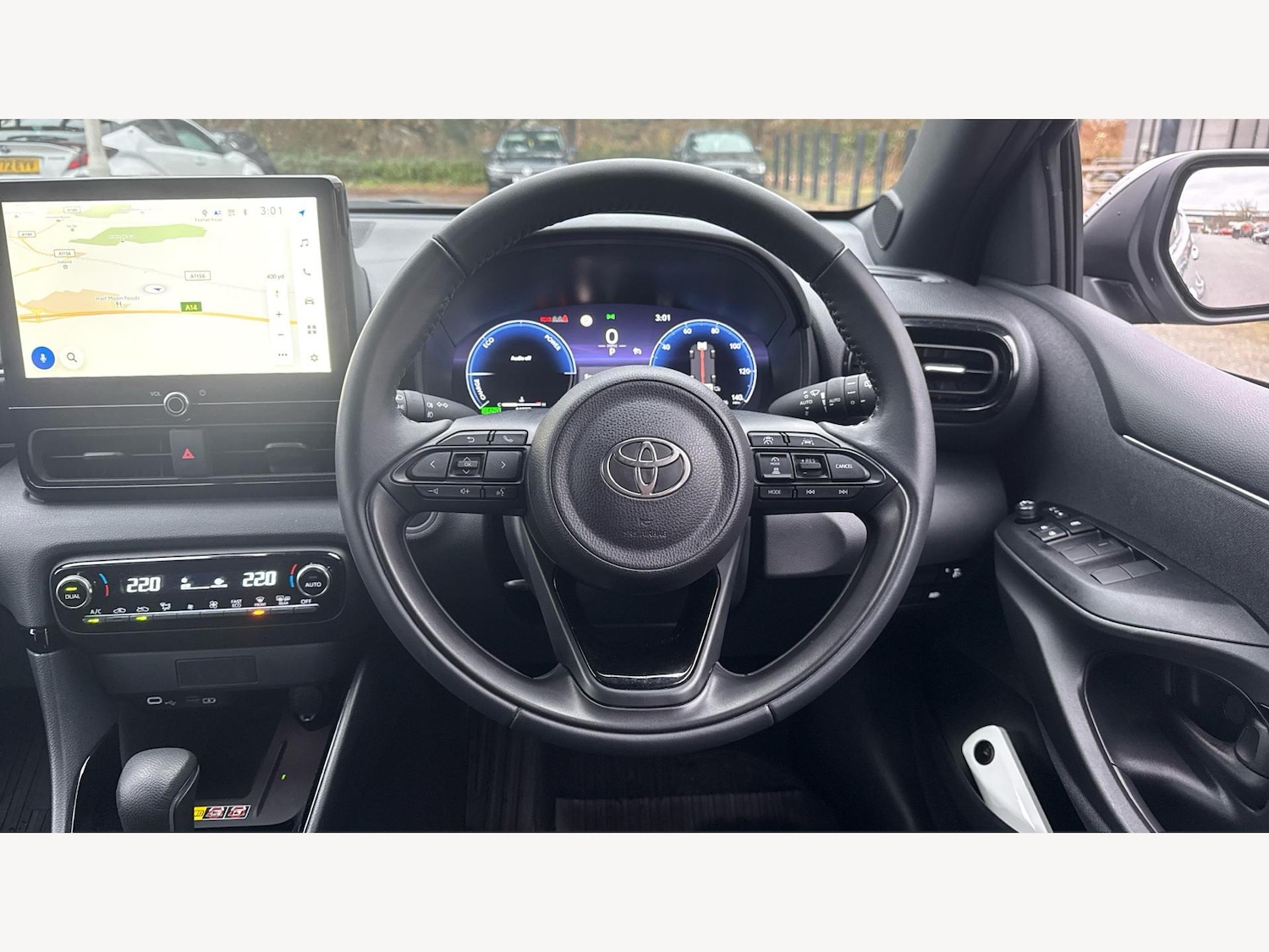 Used Toyota Yaris 2024 for sale - 76592236: Photo 10