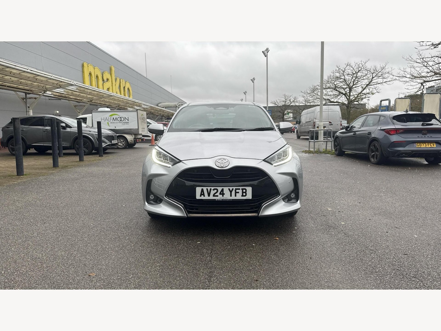 Used Toyota Yaris 2024 for sale - 76592236: Photo 17