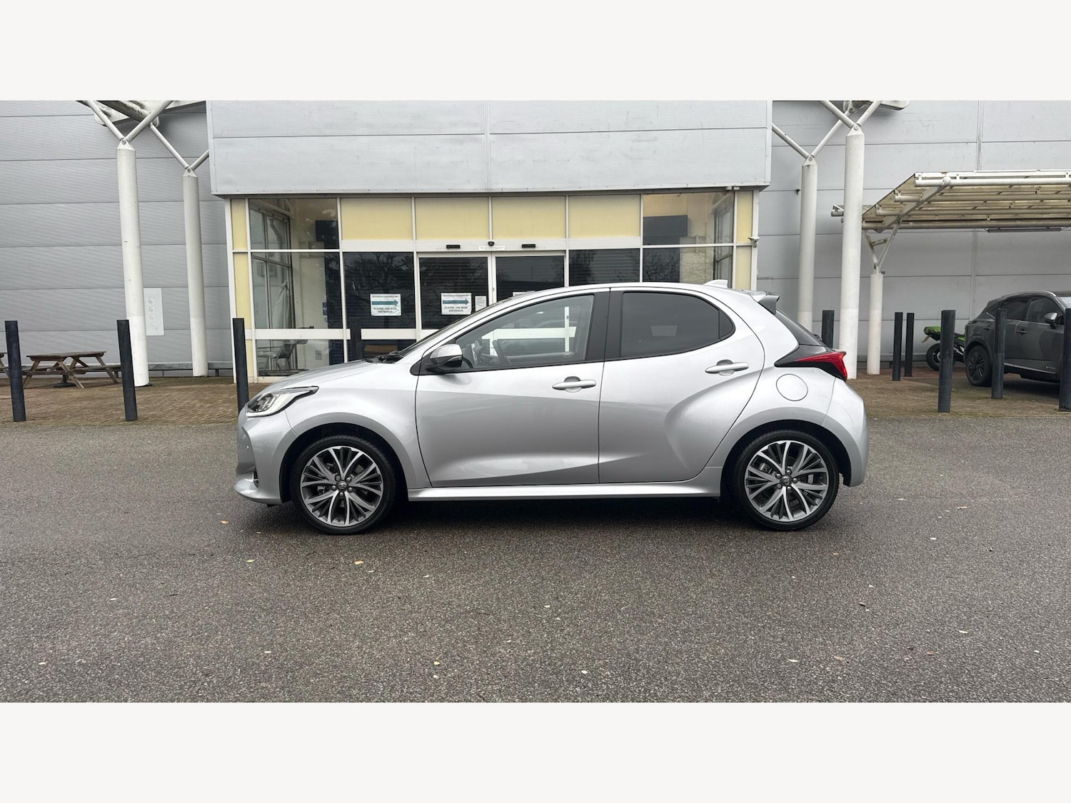 Used Toyota Yaris 2024 for sale - 76592236: Photo 19