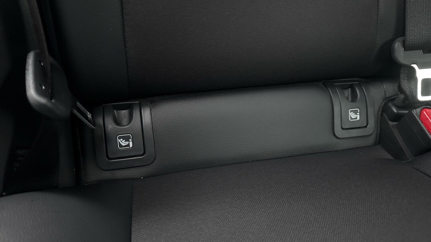 Used Toyota Yaris 2024 for sale - 76592236: Photo 32