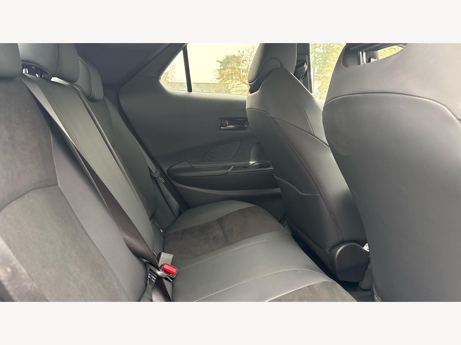 Used Toyota C-HR for sale - 77793390: Photo 14