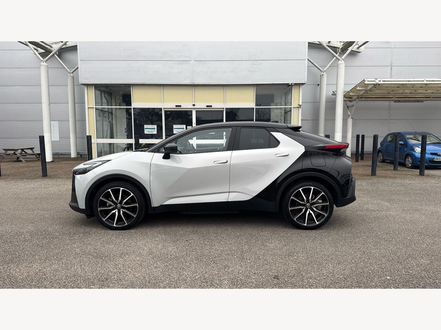 Used Toyota C-HR for sale - 77793390: Photo 19