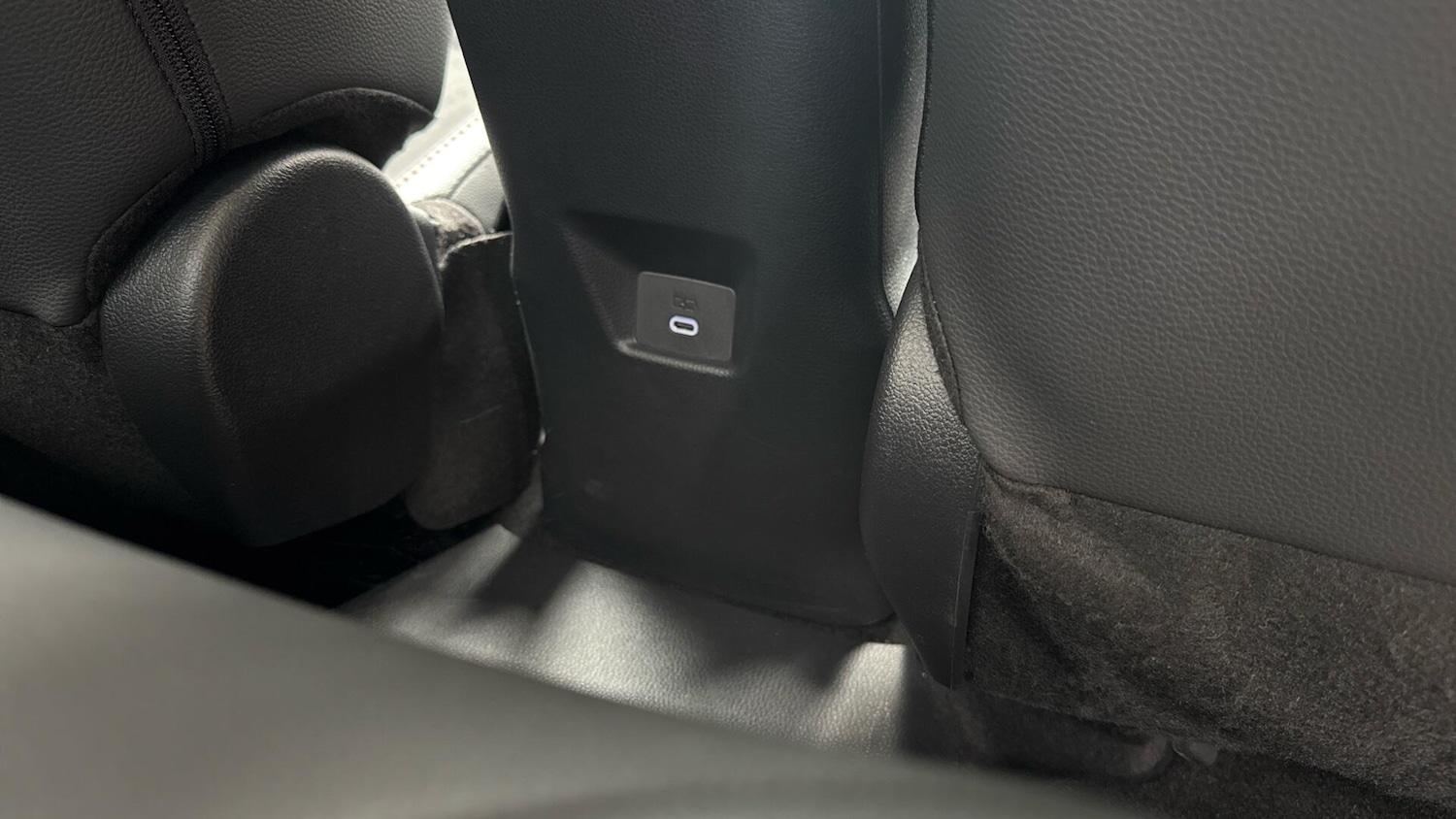 Used Toyota C-HR for sale - 77793390: Photo 41