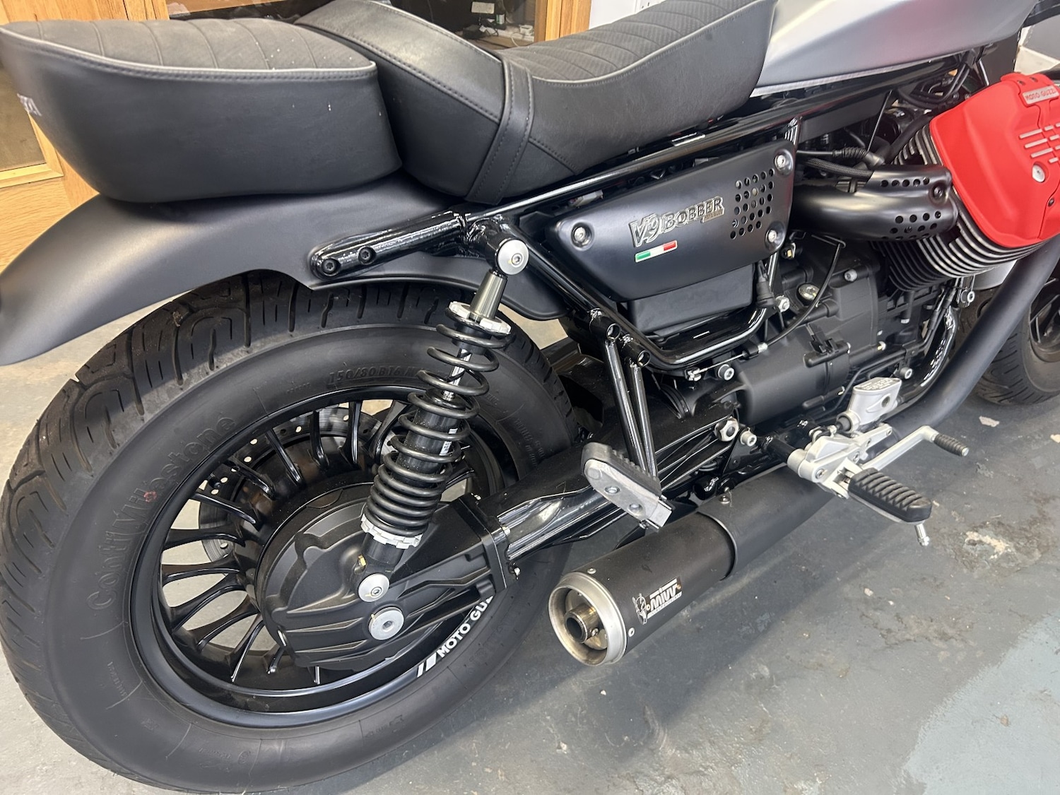 Moto Guzzi V9