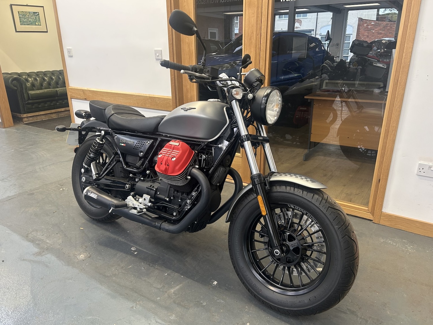 Moto Guzzi V9
