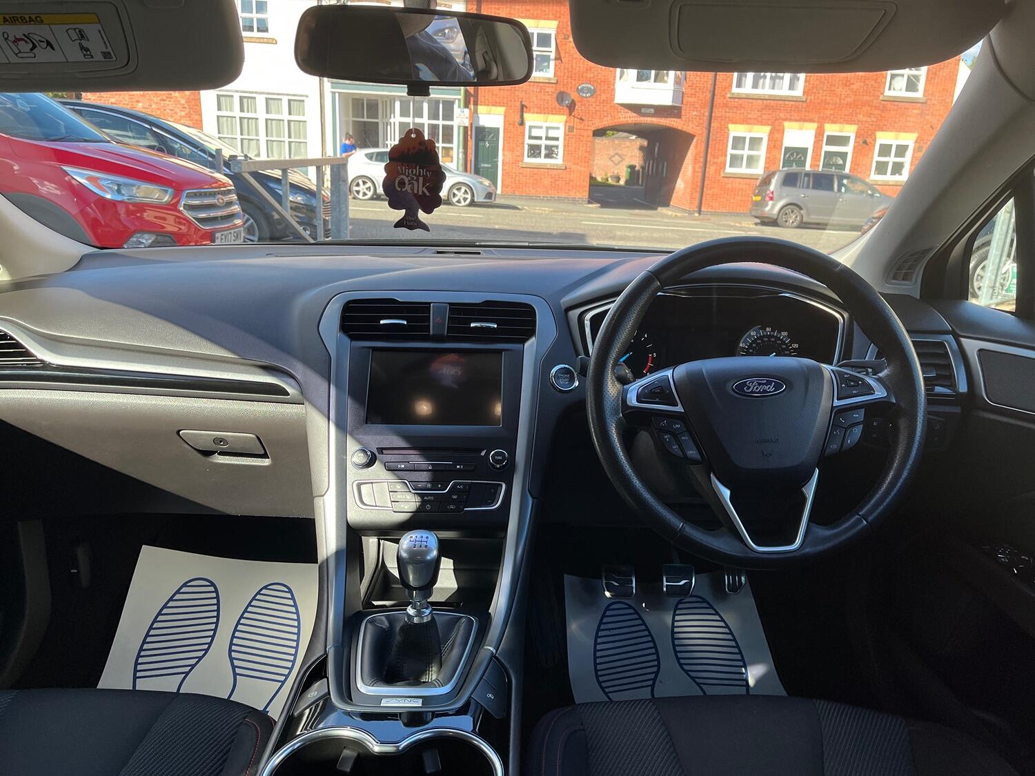 Used Ford Mondeo 2017 for sale - 76030602: Photo 8