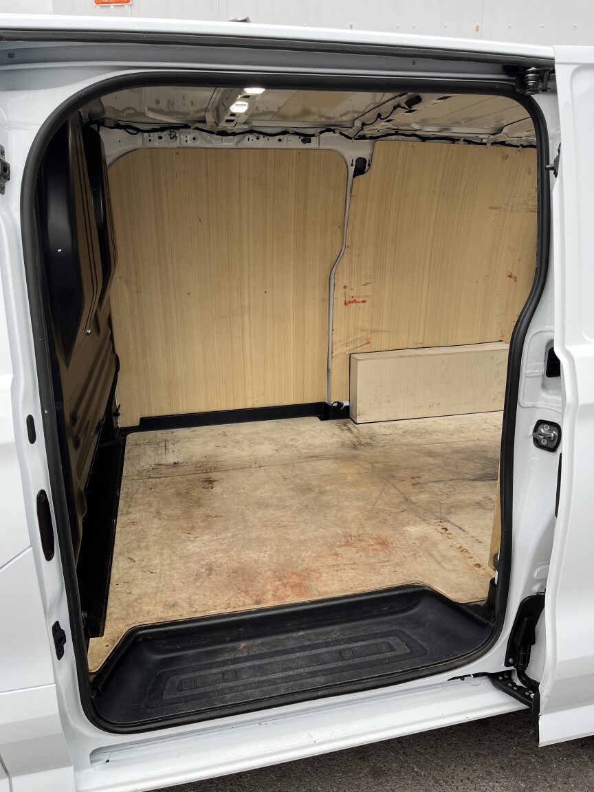 Used Ford Transit Custom 2024 for sale - 78098143: Photo 10