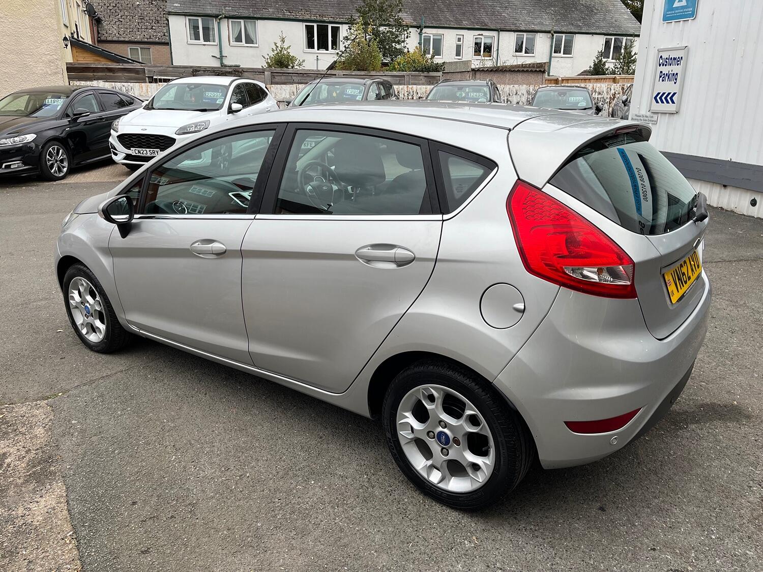 Used Ford Fiesta 2012 for sale - 76369302: Photo 4
