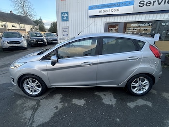 Used Ford Fiesta 2015 for sale - 77089898: Photo