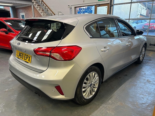 Used Ford Focus 2019 for sale - 73381481: Photo 2